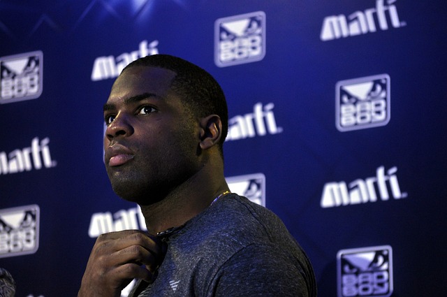 通过出售并 通过出售并